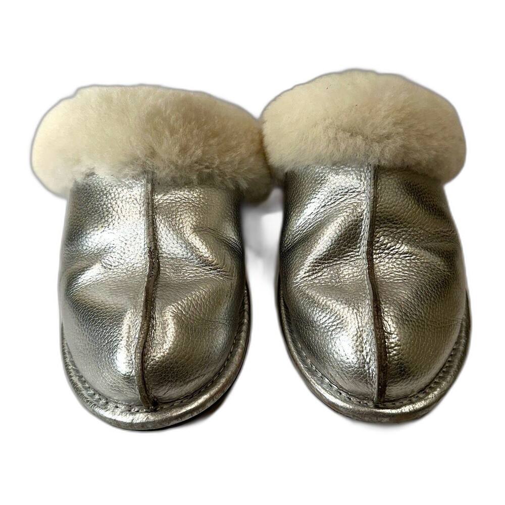 UGG Silver Metallic Shearling Scuff Slippers Women’s 6 Cozy Mule Shoes